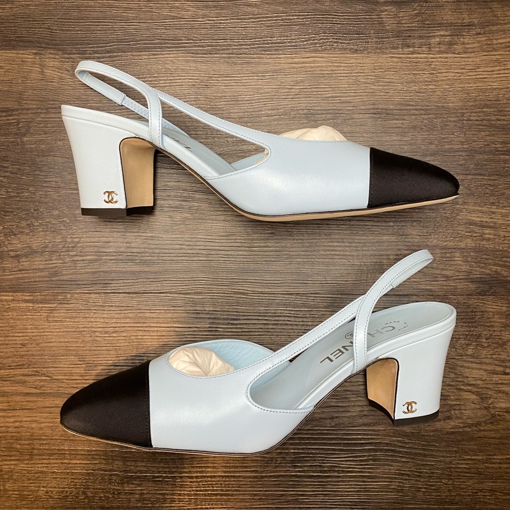 New CHANEL Goatskin Grosgrain Cap Toe CC Slingback Pumps